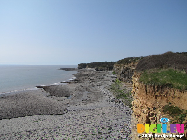 SX05227 View of cliffs from St Donat's Point